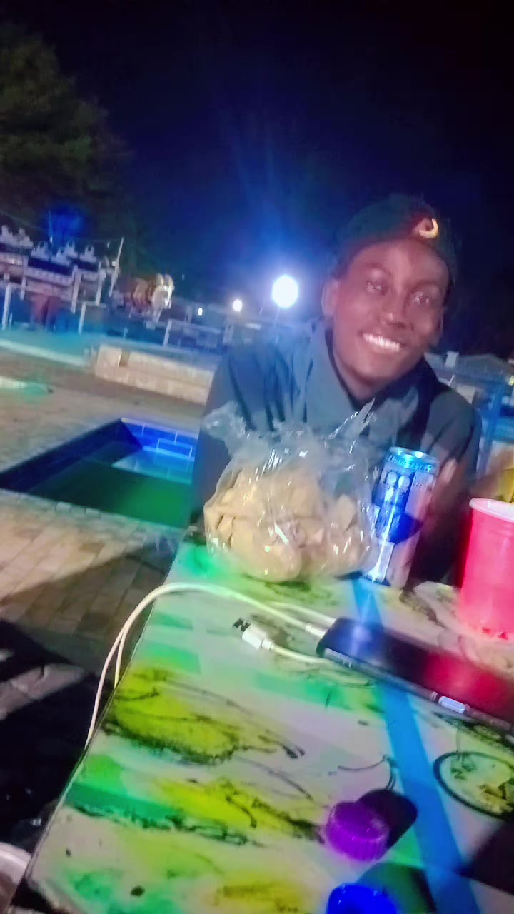 @Ŷűẓ̌ẓ̌ø🤠🤠