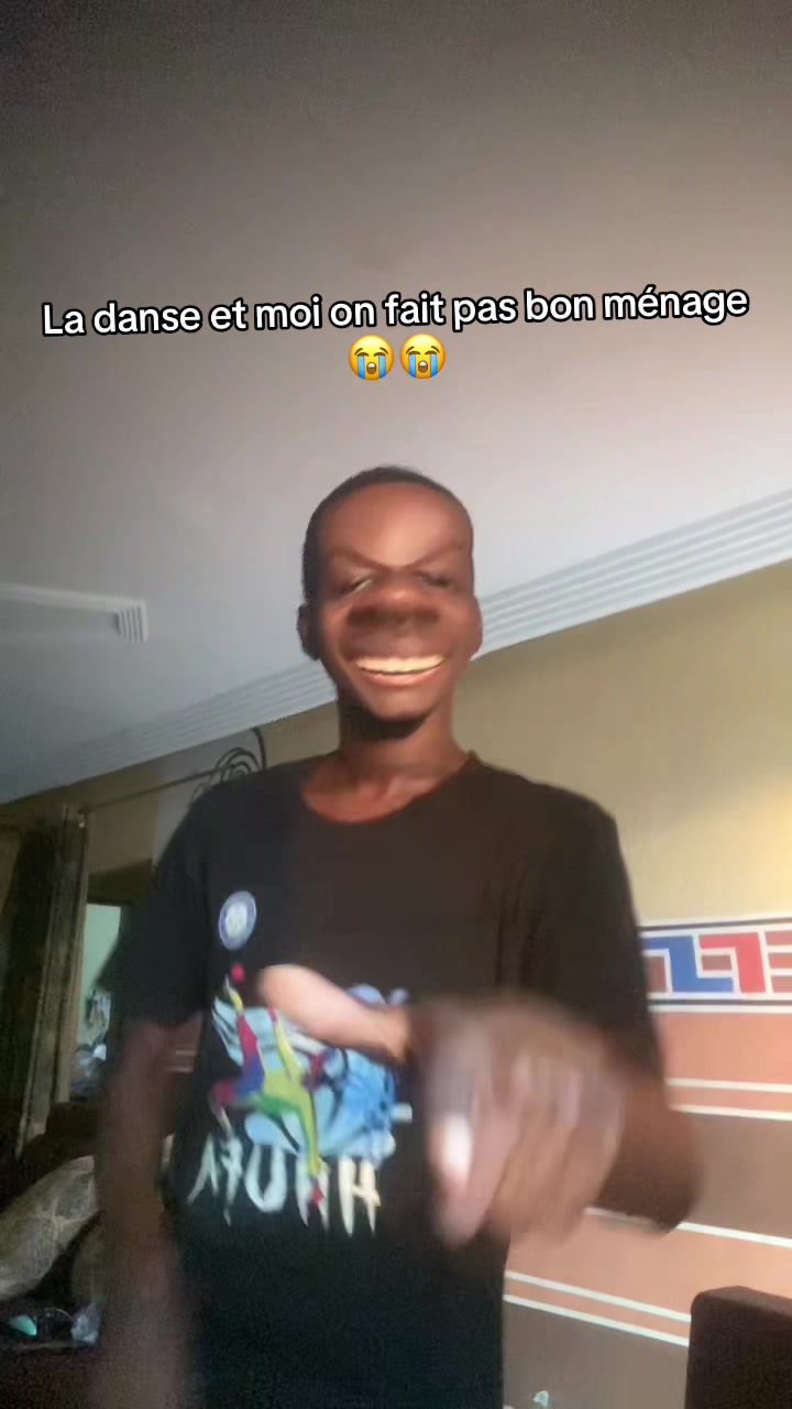 @maëlX♂️♻️✳️🎶🎭