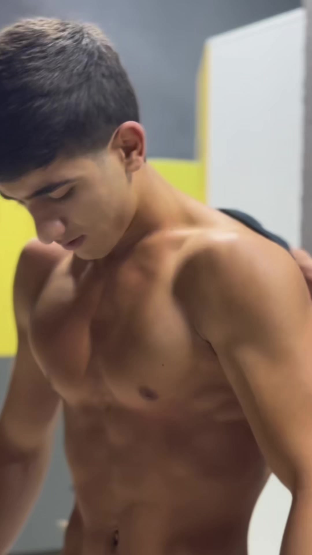 @Sadiq_GYM🦍💪