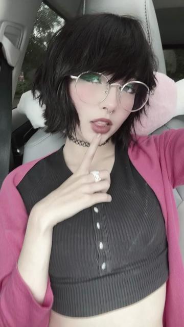 @elliibear
