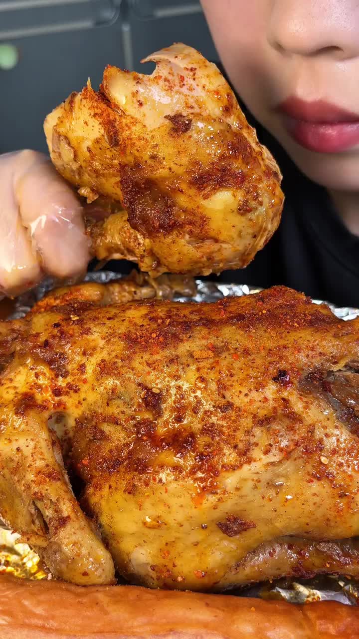 @NomNomDiaries