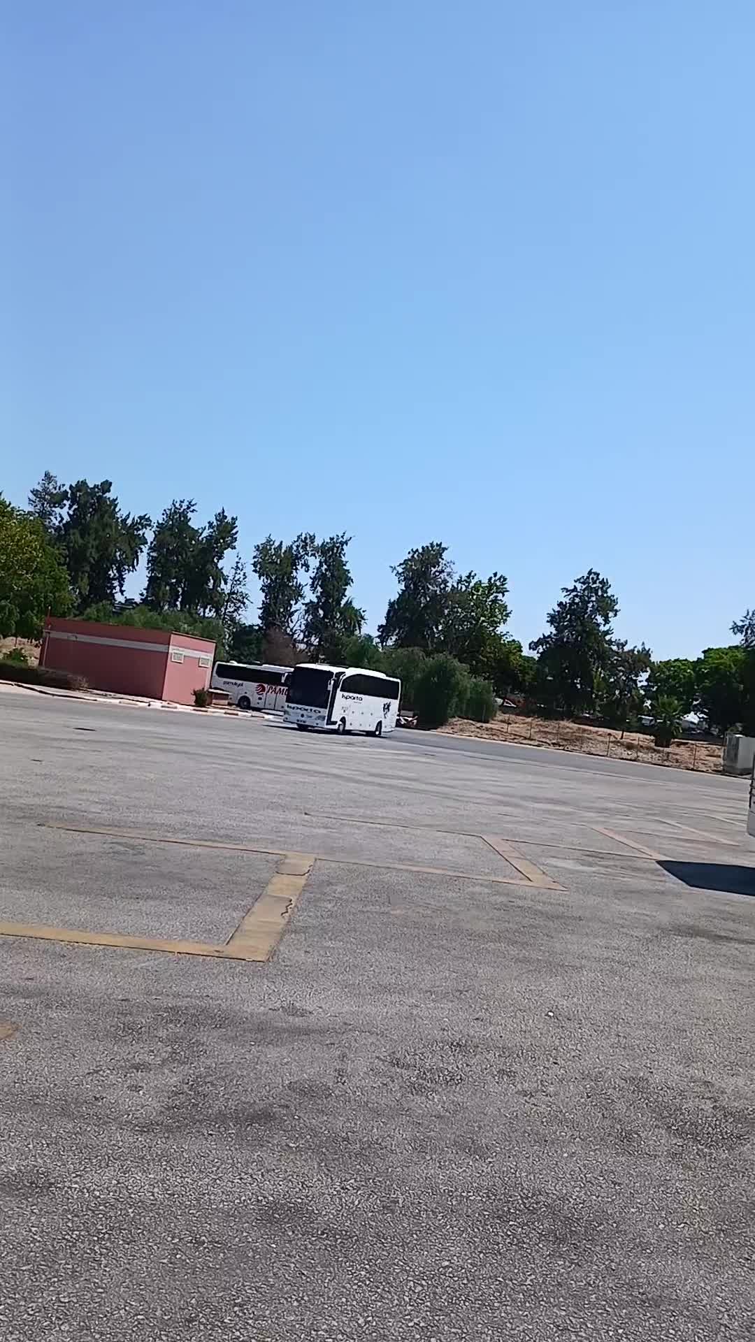 @emelııı