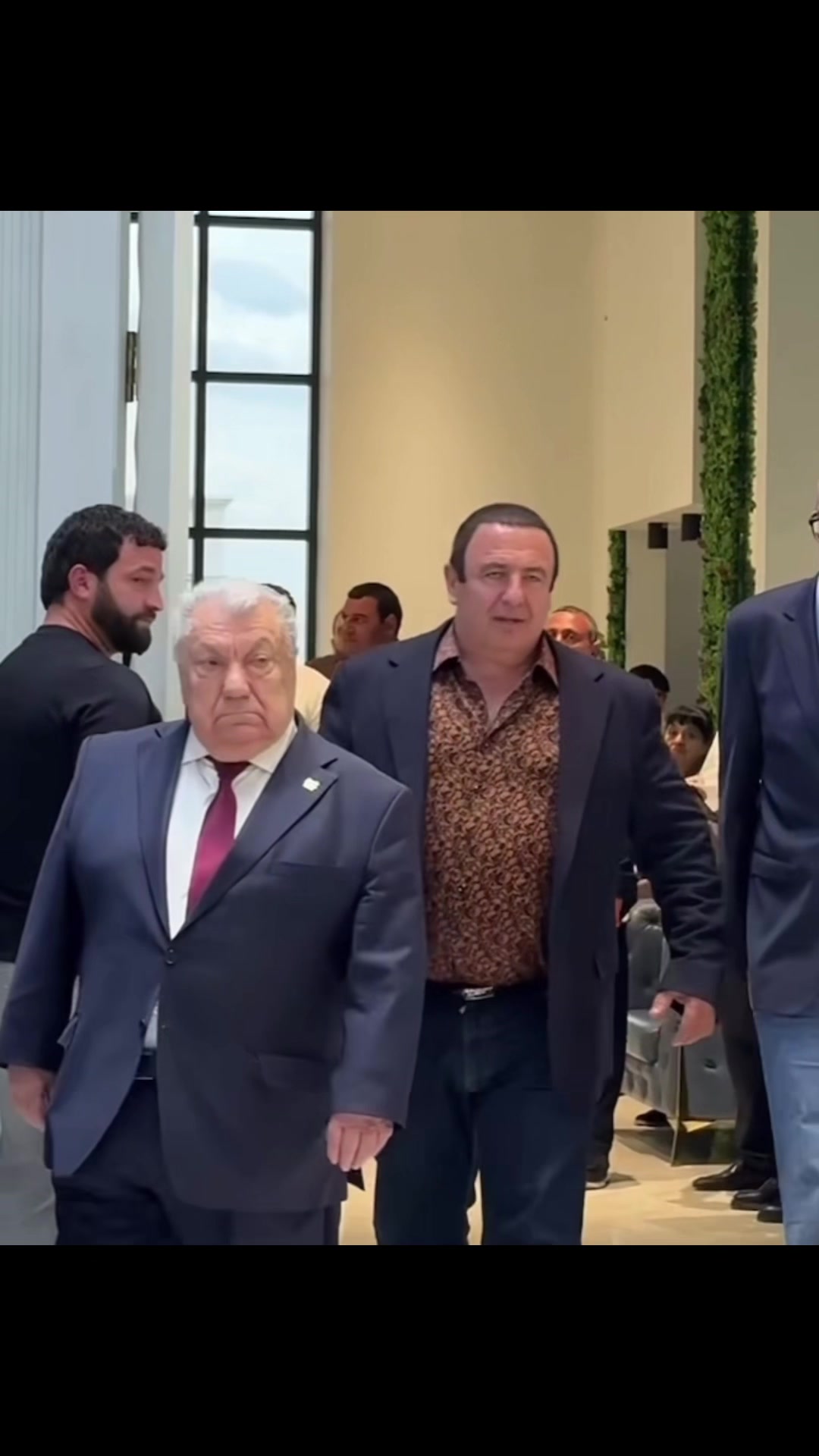 @Gagik Tsarukyan
