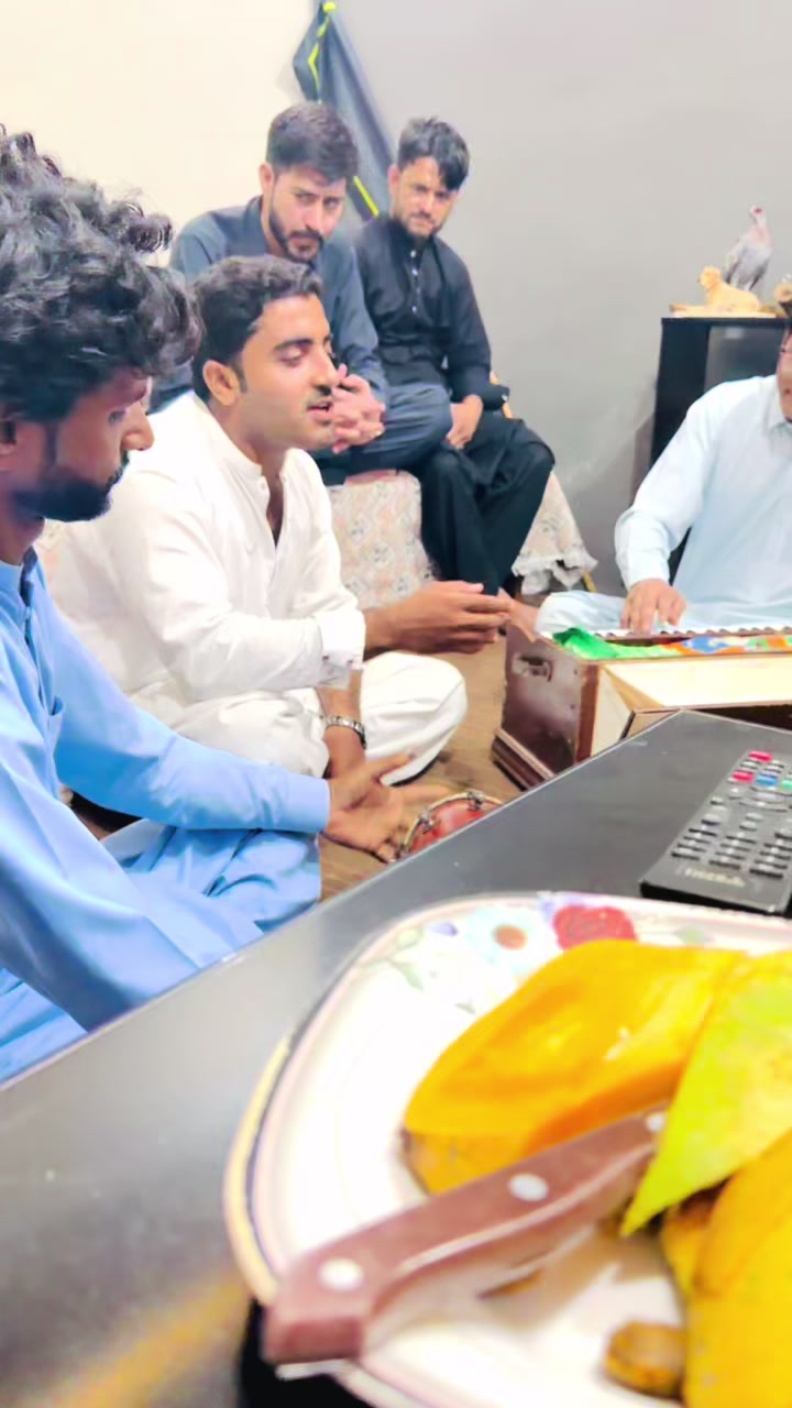 @زروبئ ننگیالے