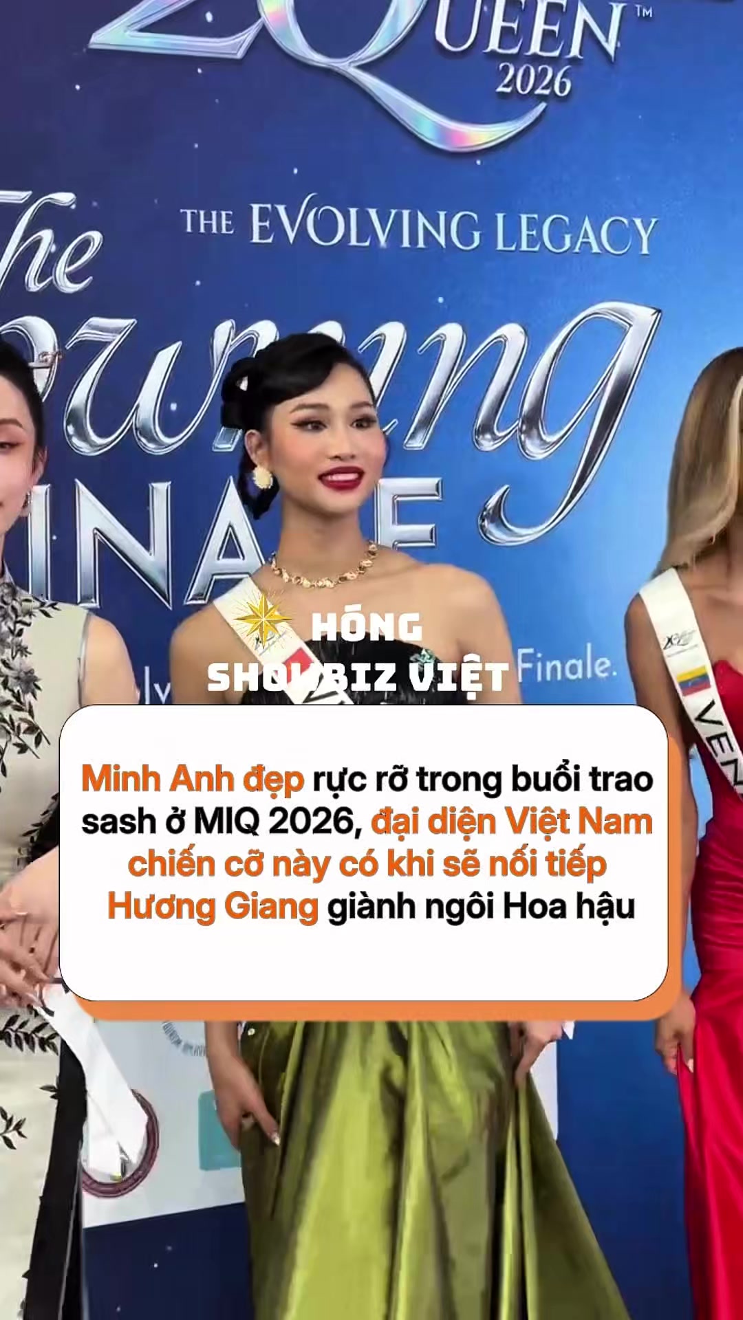 @H&oacute;ng Showbiz Việt