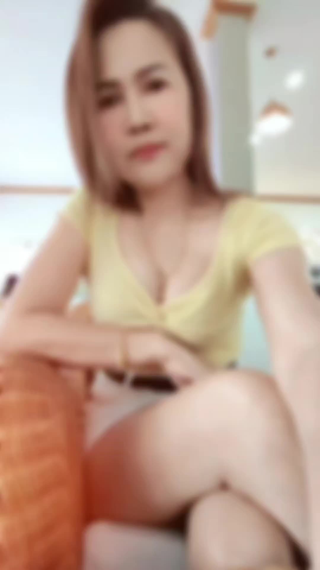 @oil🌿💚ผู้หญิงยิ้มยาก☘️💚