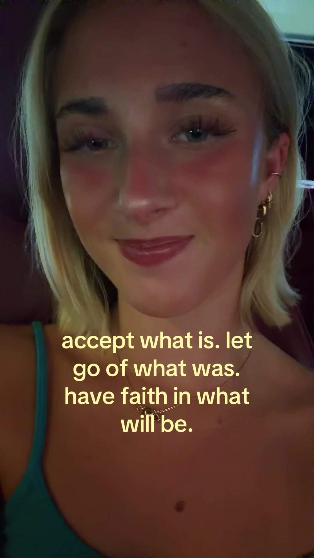 @theelliebarker