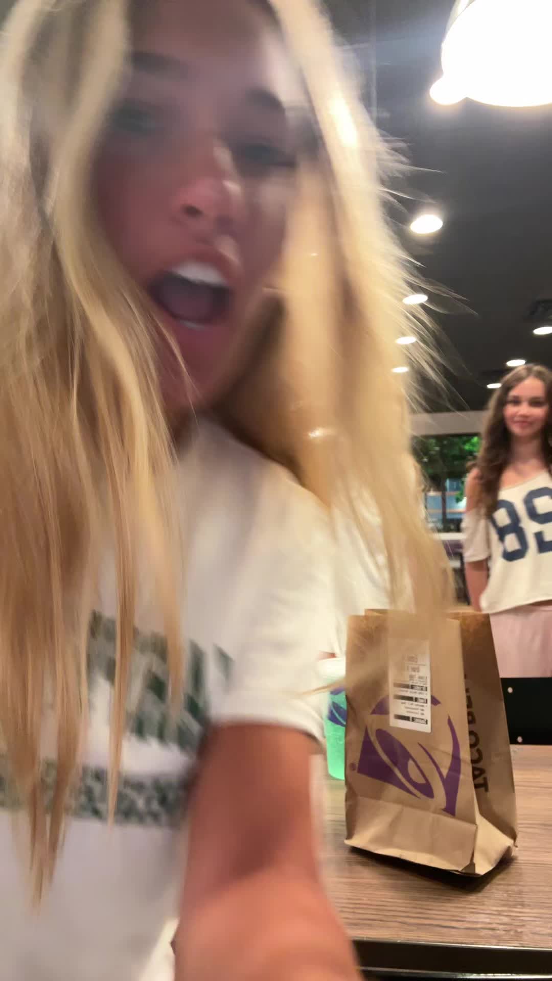@emma 🕺🙈😝💗