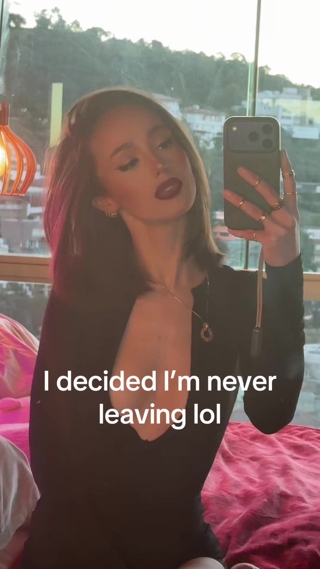@Christinaasage.com