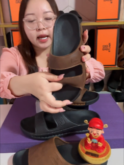 @Halita Dép Chính Hãng