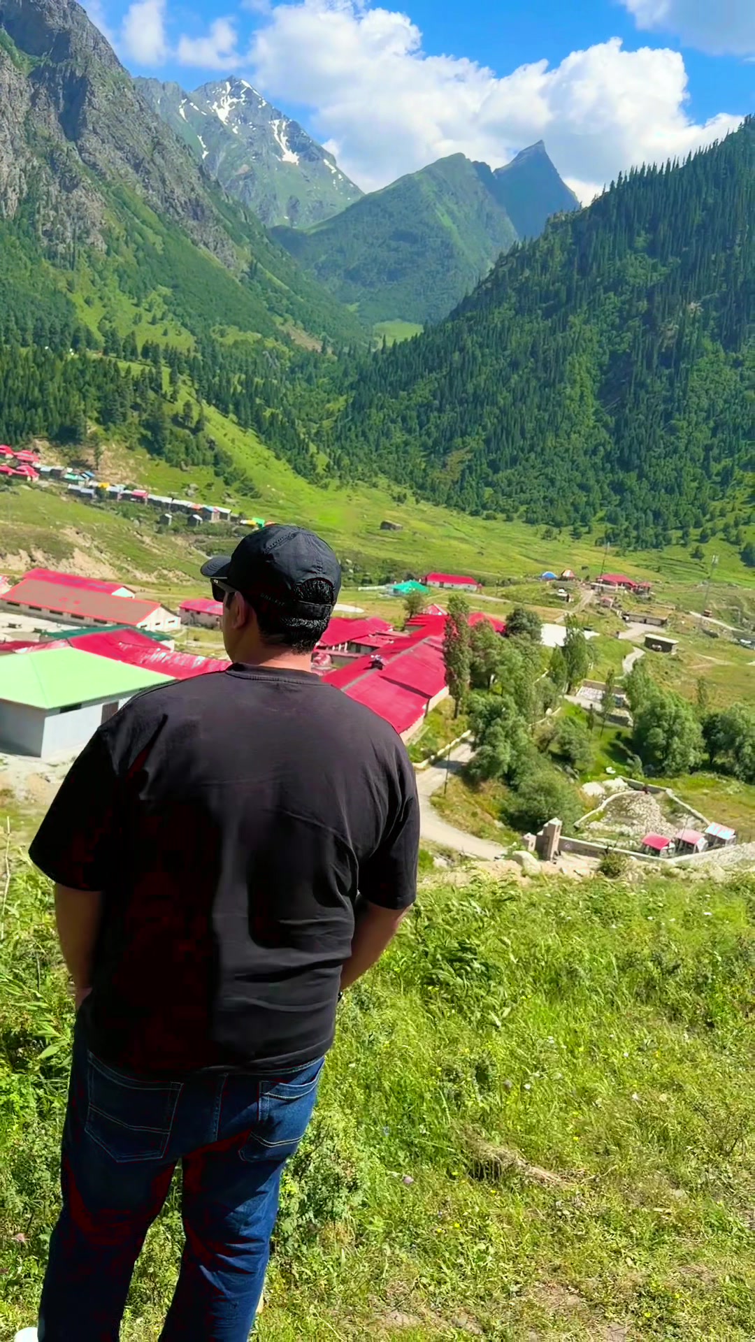 @travelwithbilal
