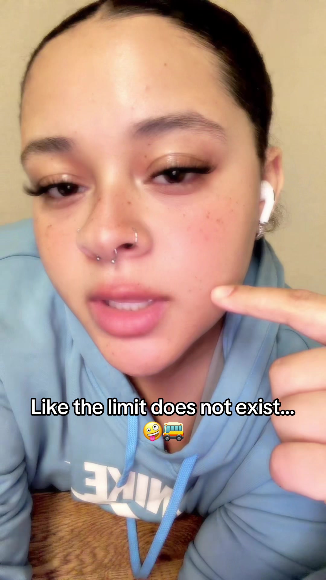 @T<3