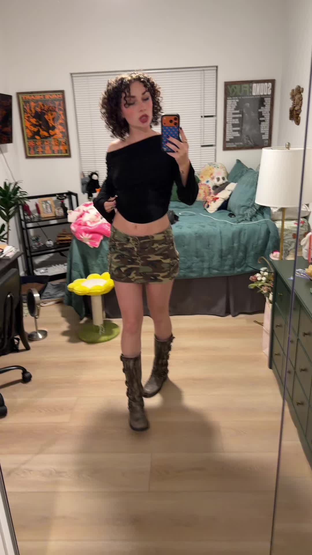 @s0ph