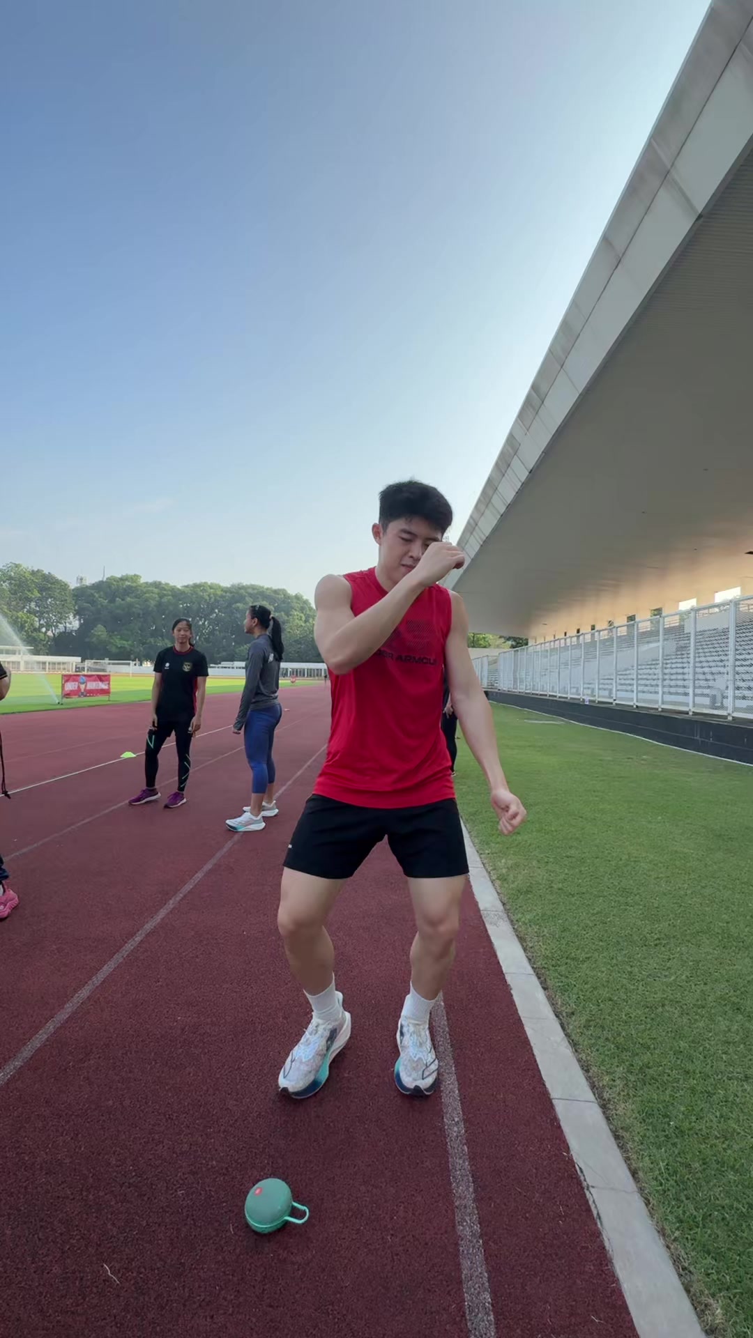 @Terrence Tjahyadi ่ก