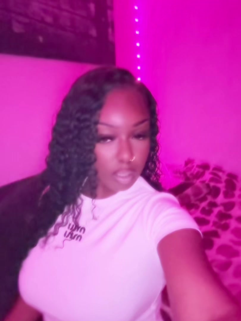 @renaaa🫦