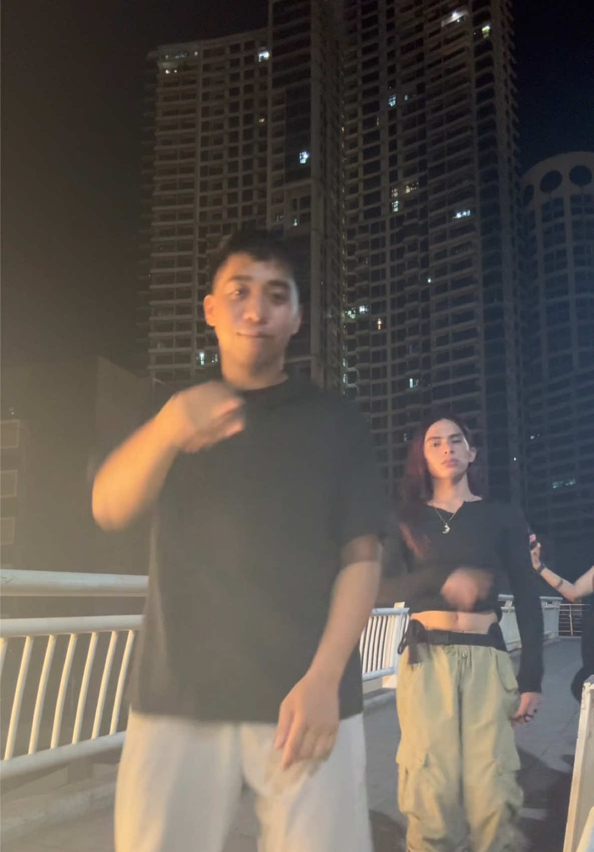 @Rj