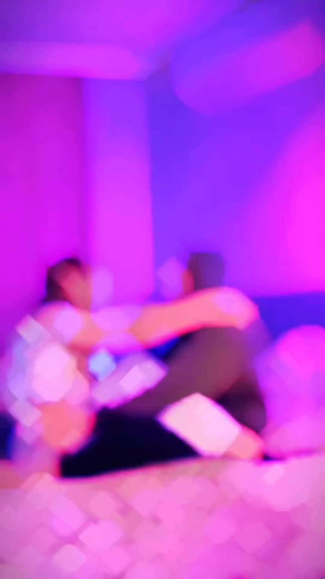 @مقاطع رومانسيه