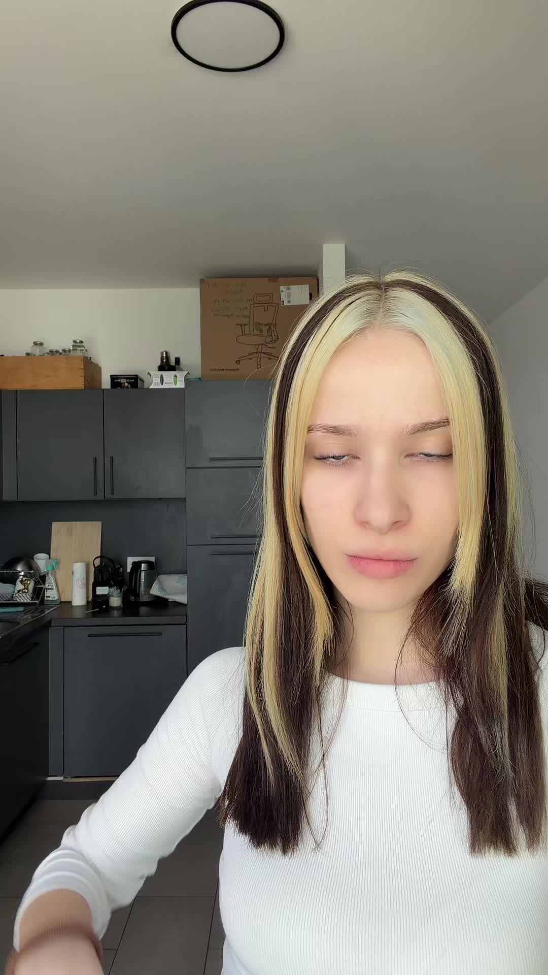 @bruxye