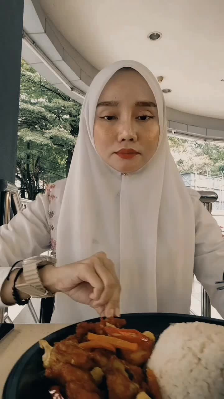 @kakak comel
