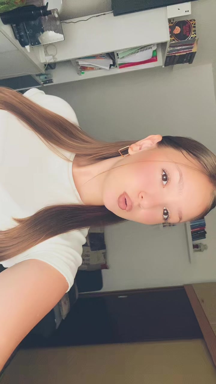 @nniinnaaxx