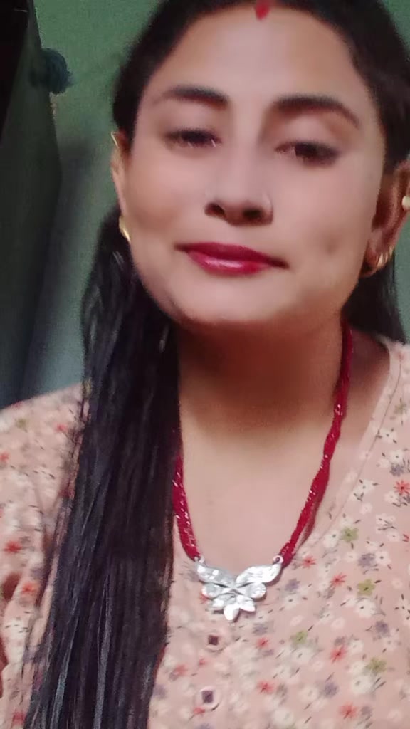 @Naina Kc915