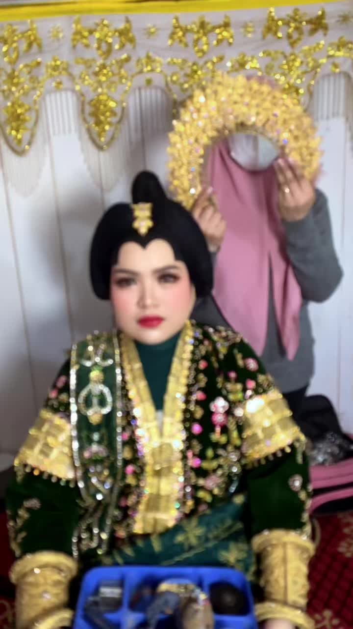 @hermawatimakeuphairdo,MUABone
