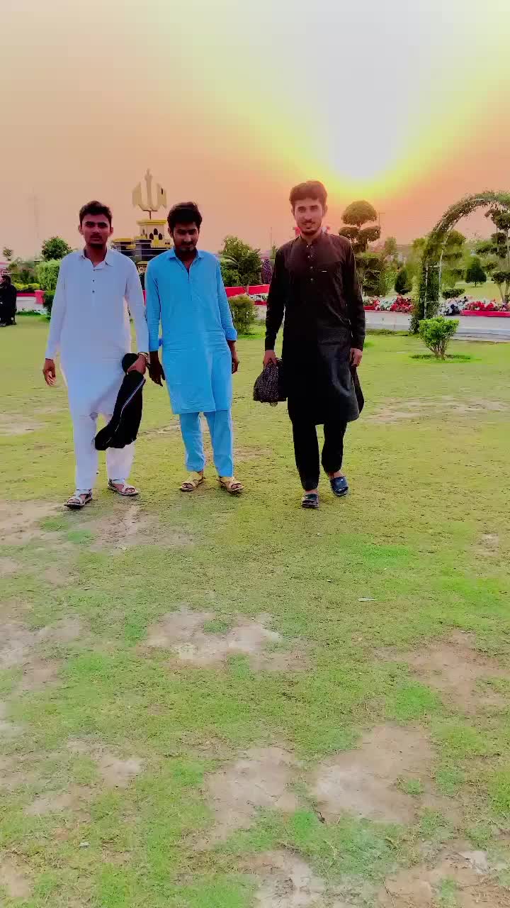 @𖤍 بـلالـــــی گـھنجــیـرا ☠︎