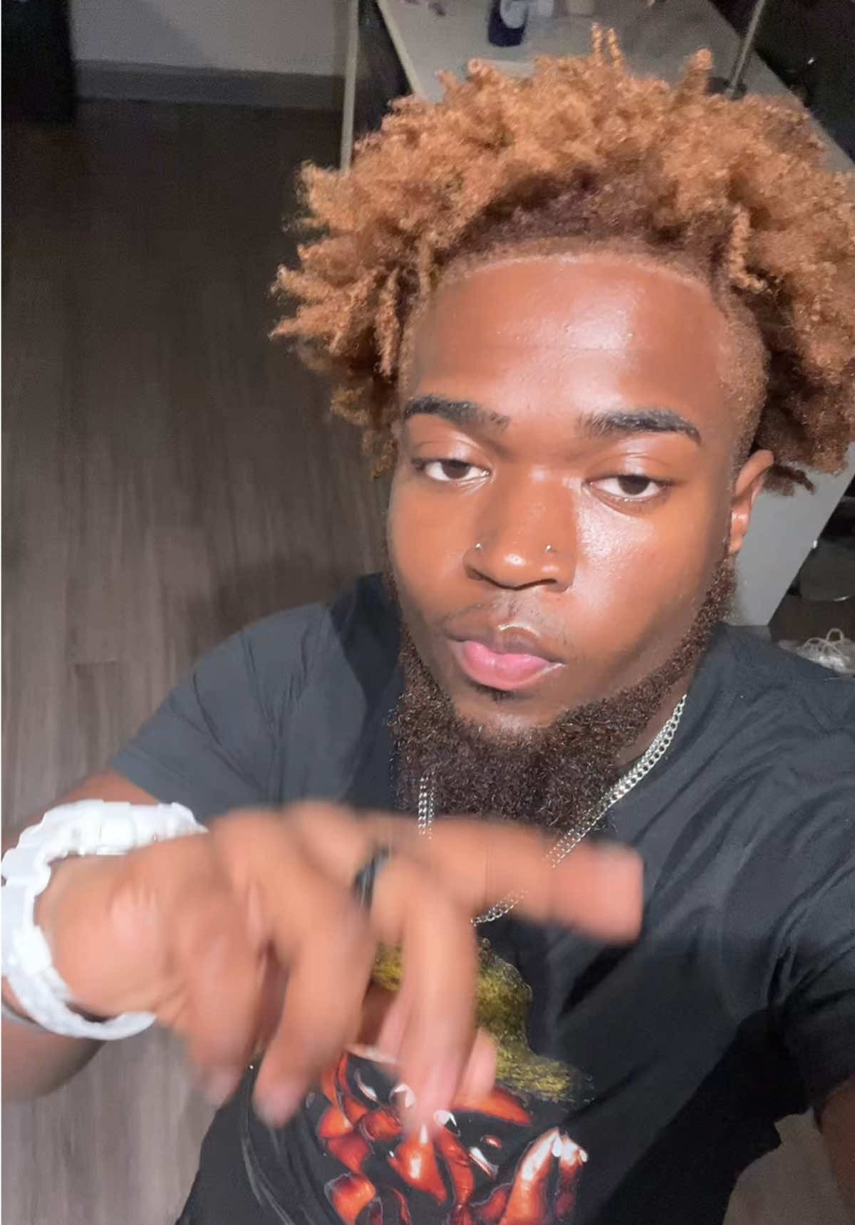 @MarcusOnThatHair 𖣂
