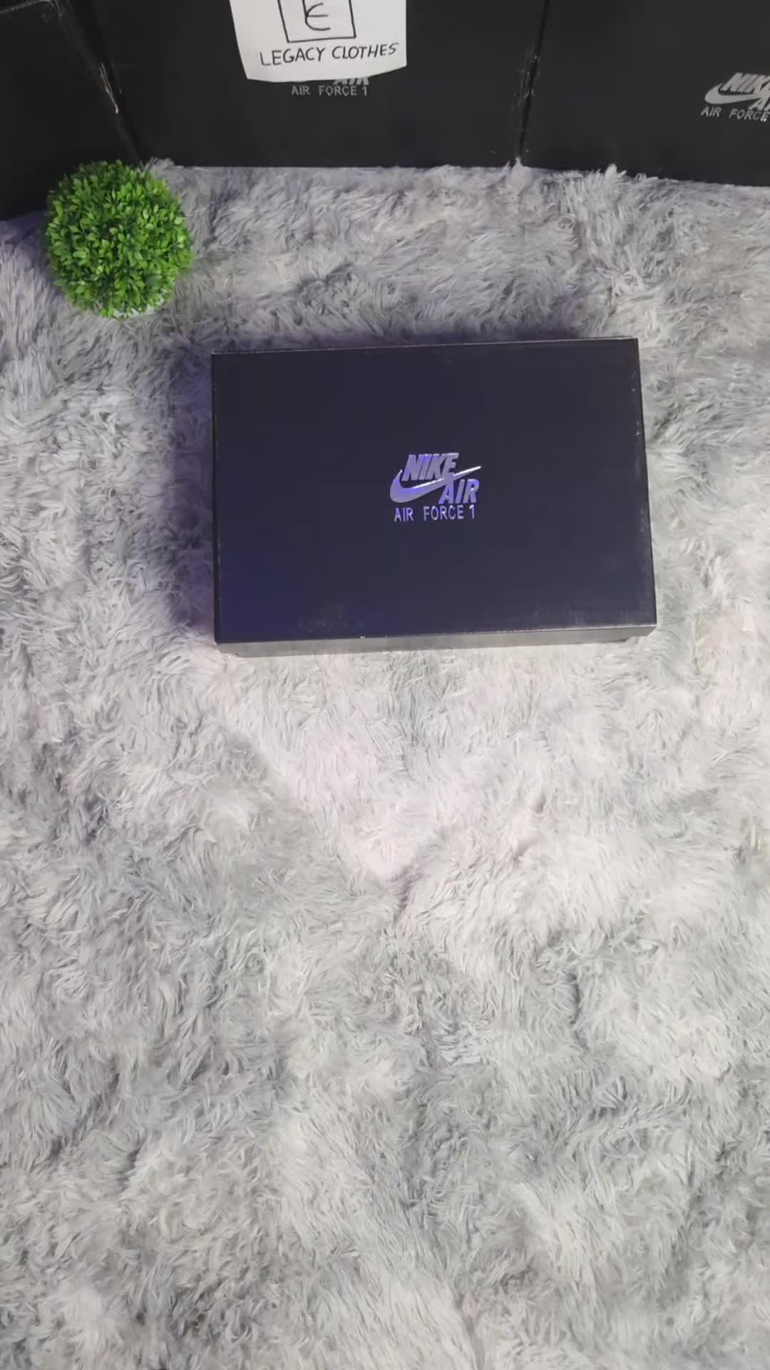 @legacy.store