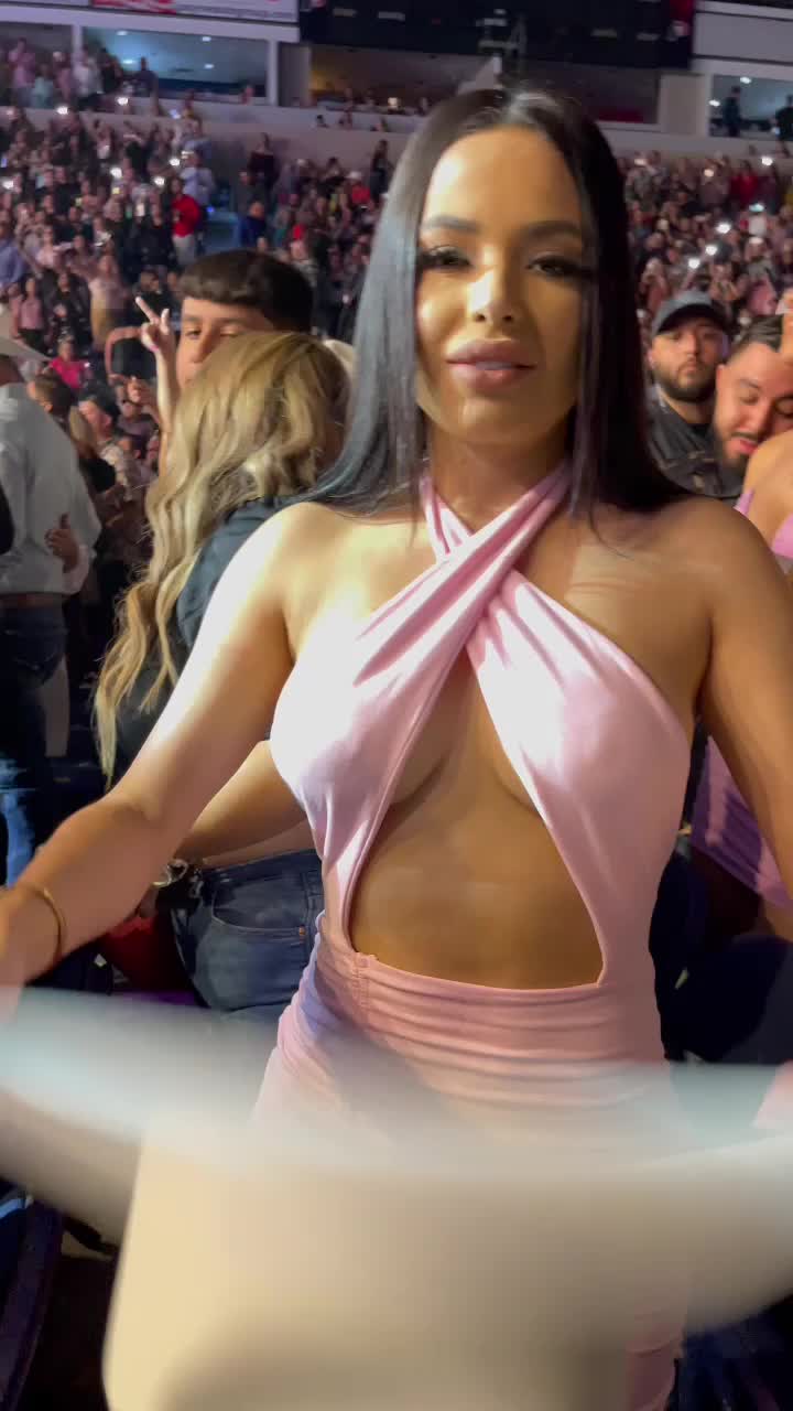 @Ivonee_rod