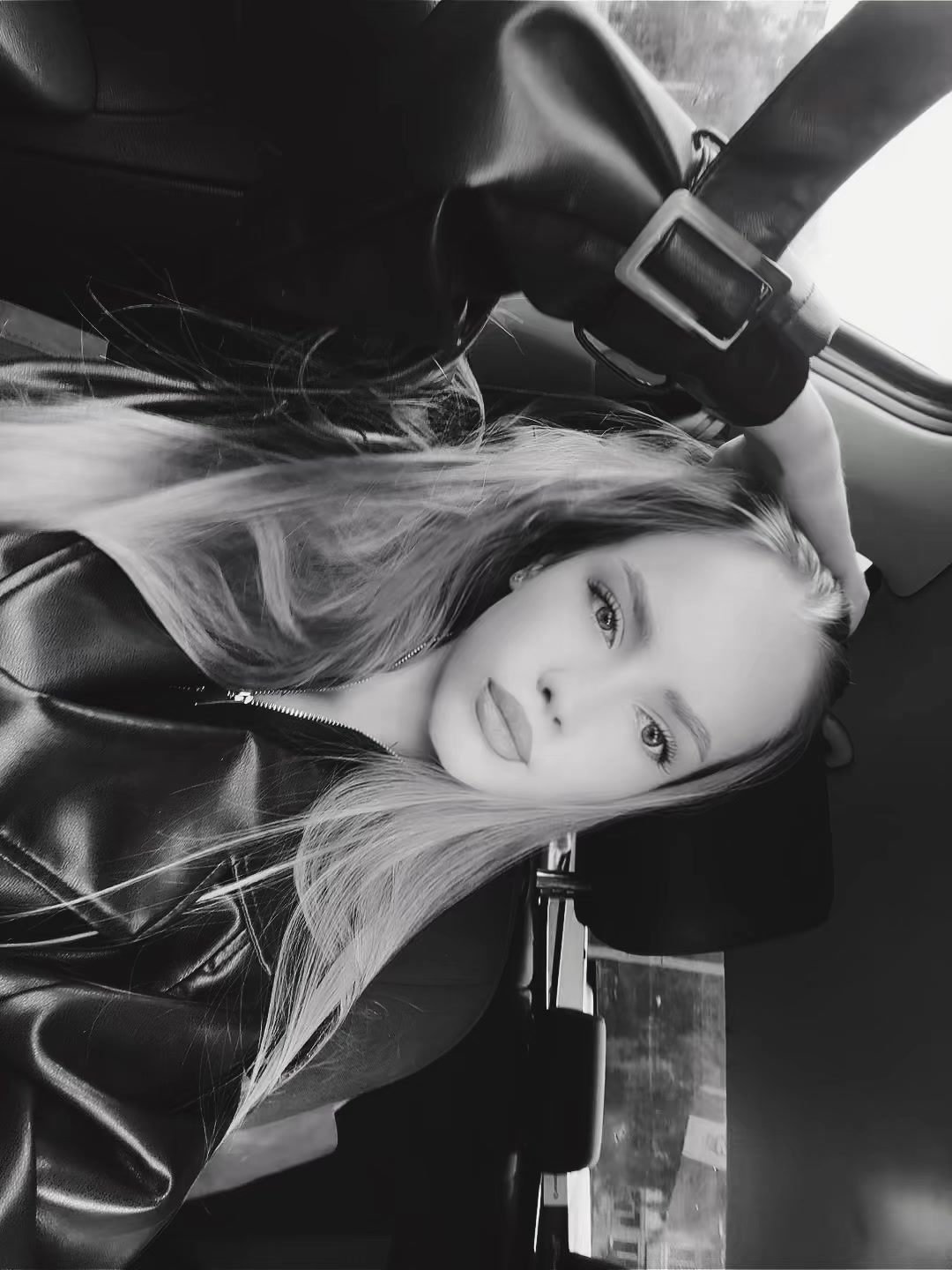 @алёночка🎀