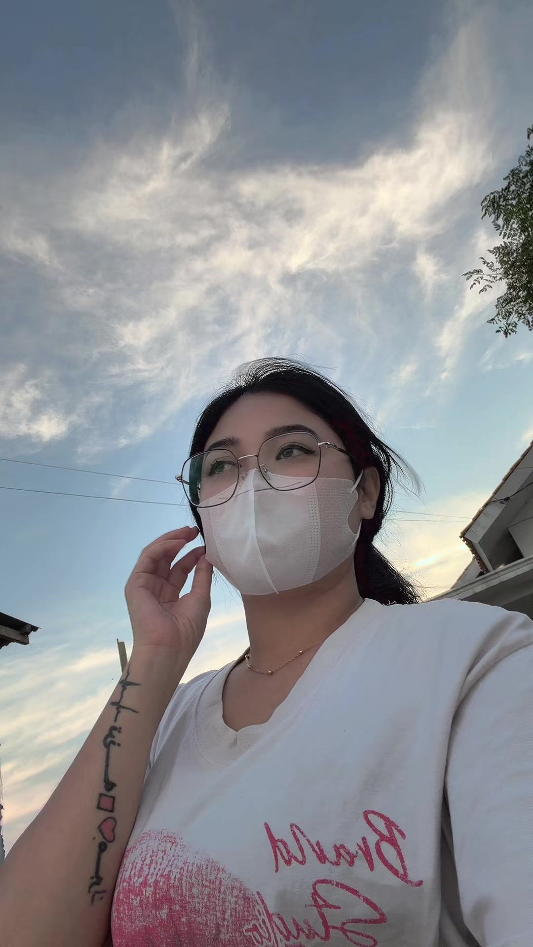 @𝐀𝐲𝐮_𝐑𝐚𝐡𝐚𝐧𝐢