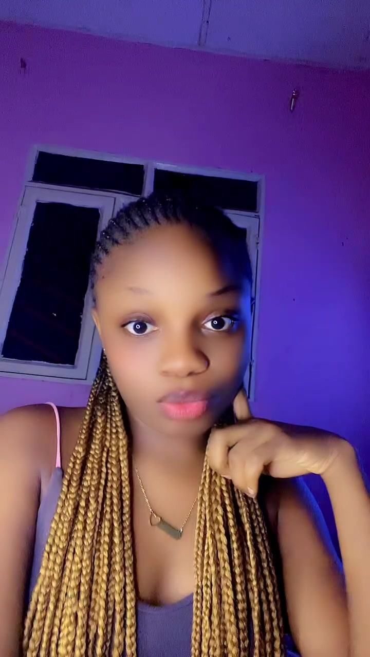 @Une fille simple ✅