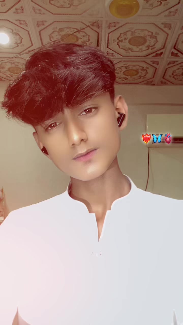 @🚩𝘿𝙀𝘾𝙀𝙉𝙏 ➜ لڑکا