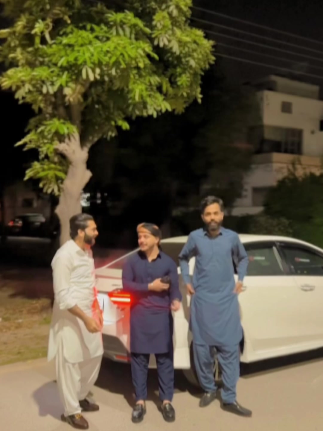 @Daniyal Khan⚖️