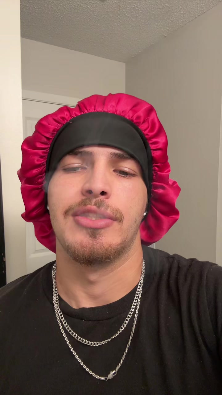 @Whiteboywitabonnet