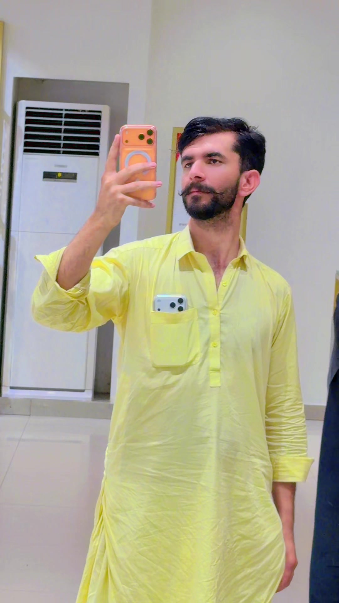 @SK Ahmadzai 🤨