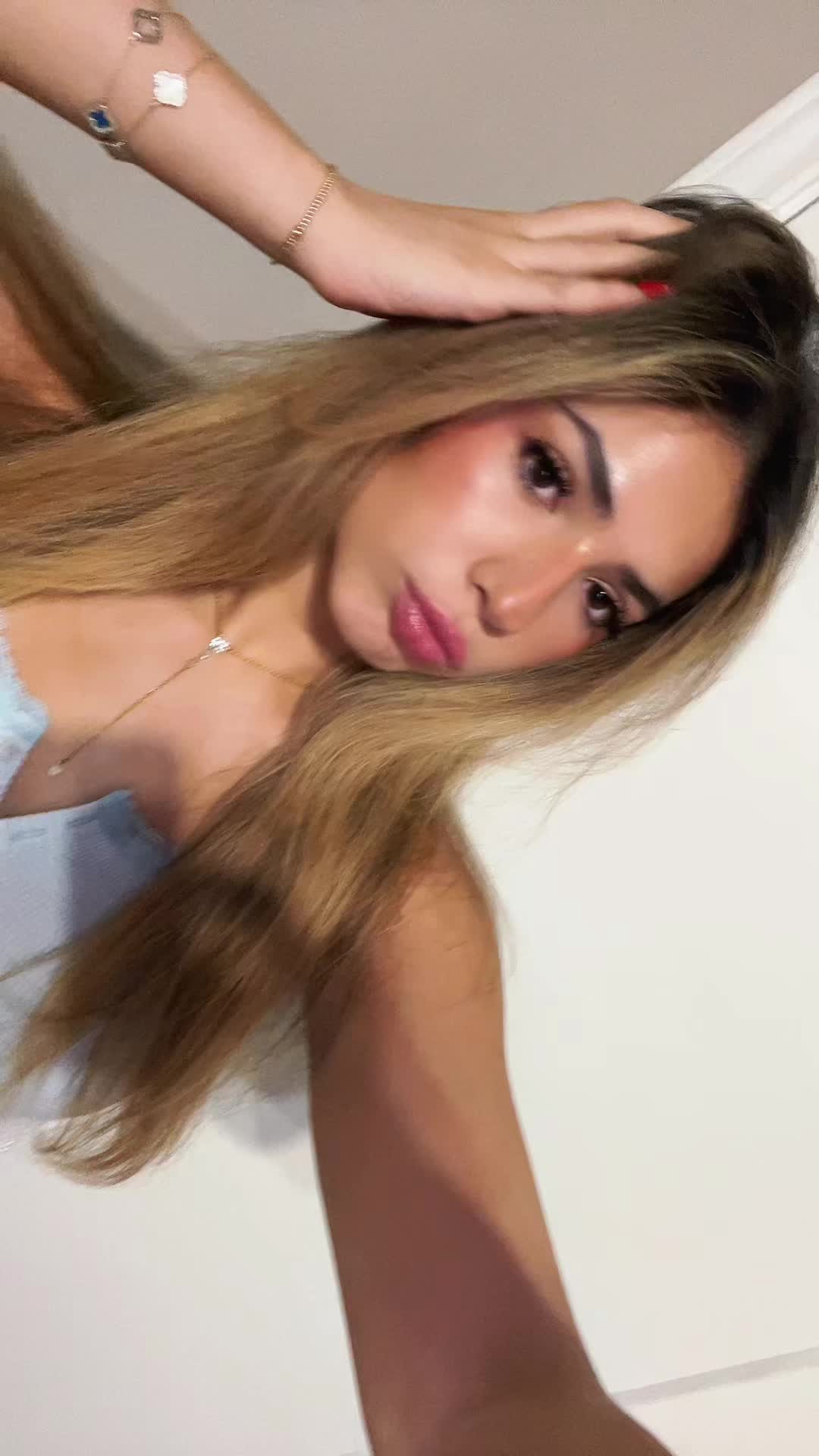 @Lala Lupcy