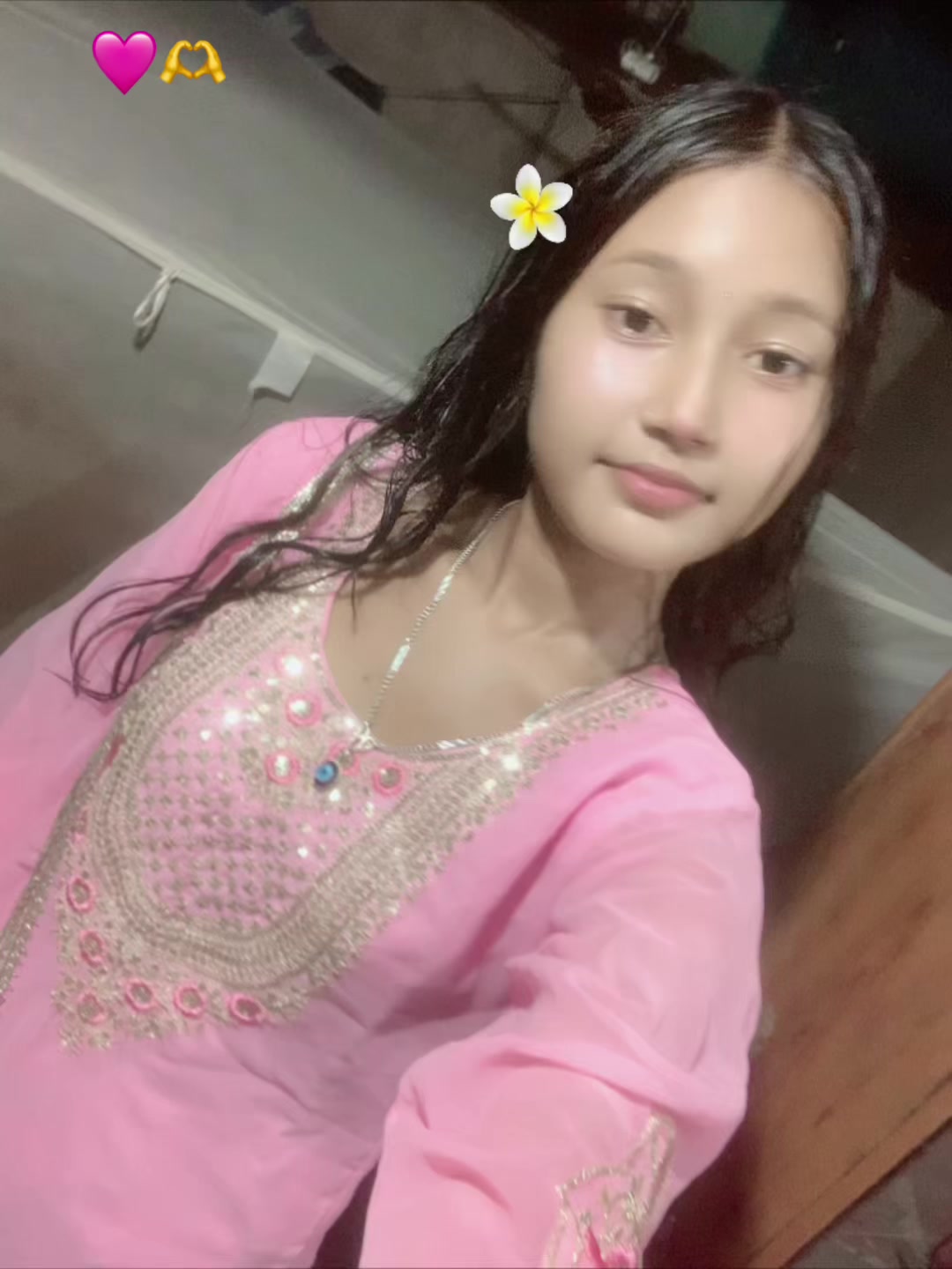 @MuNNi..❤️🩹💐