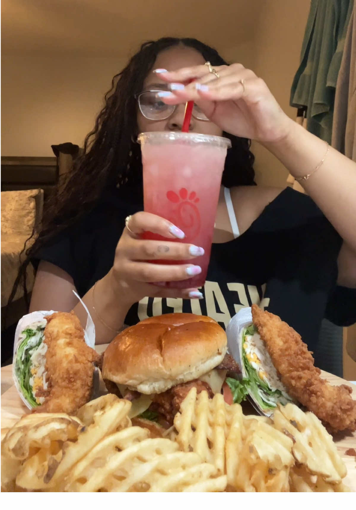 @jade🧚🏽&zwj;♂️🥪🍟🌯