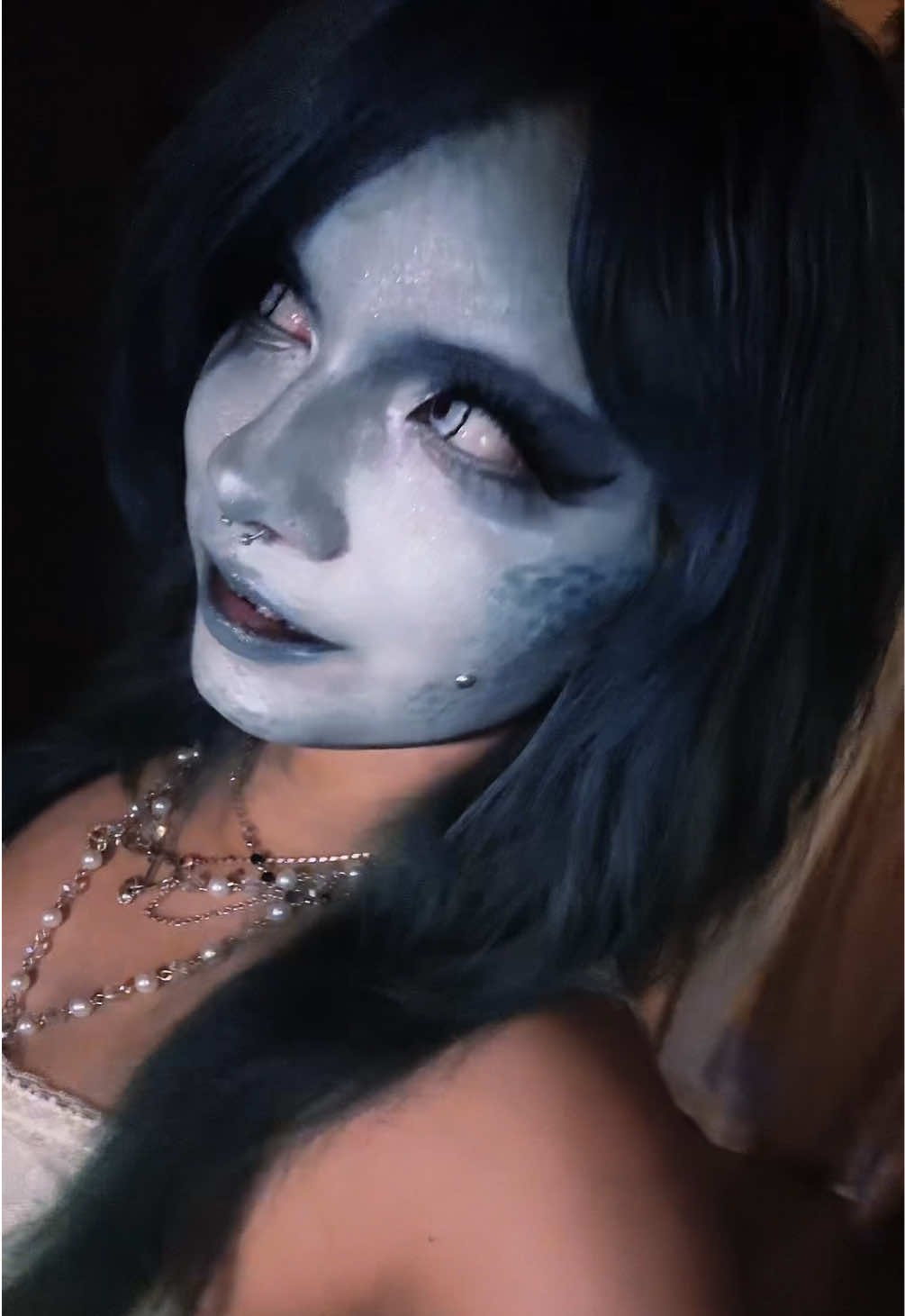 @dyinglivegirl
