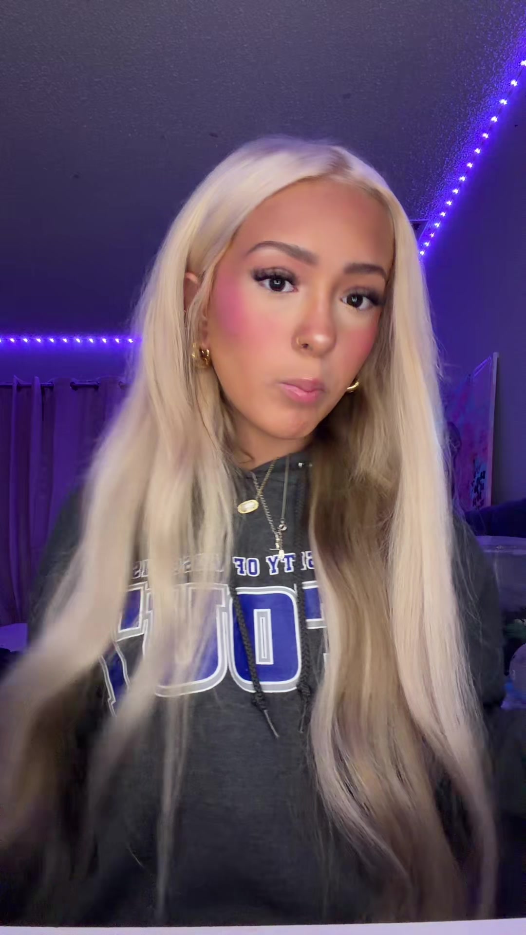 @basicblondeorangebitch