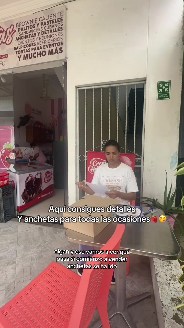 @LAS FRESITAS HECHAS CON AMOR🍓