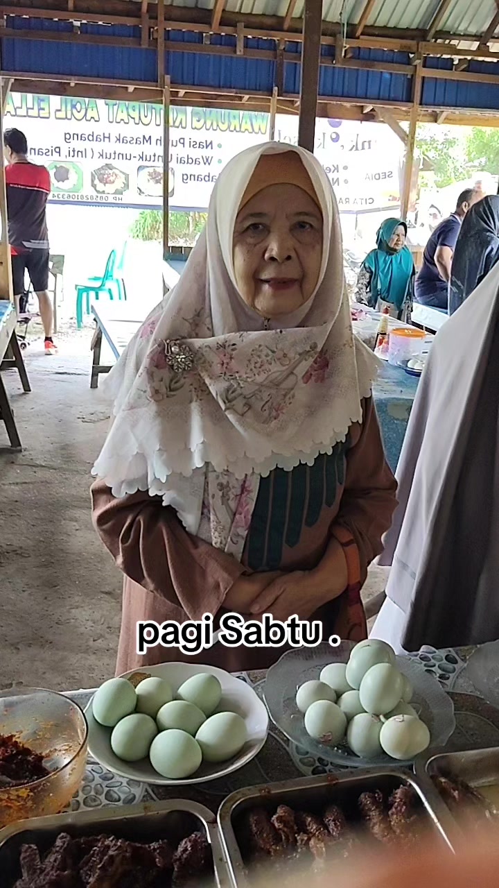 @warung katupat acil ella