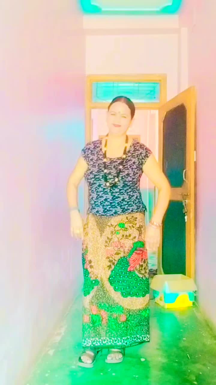 @Meena Khatri800