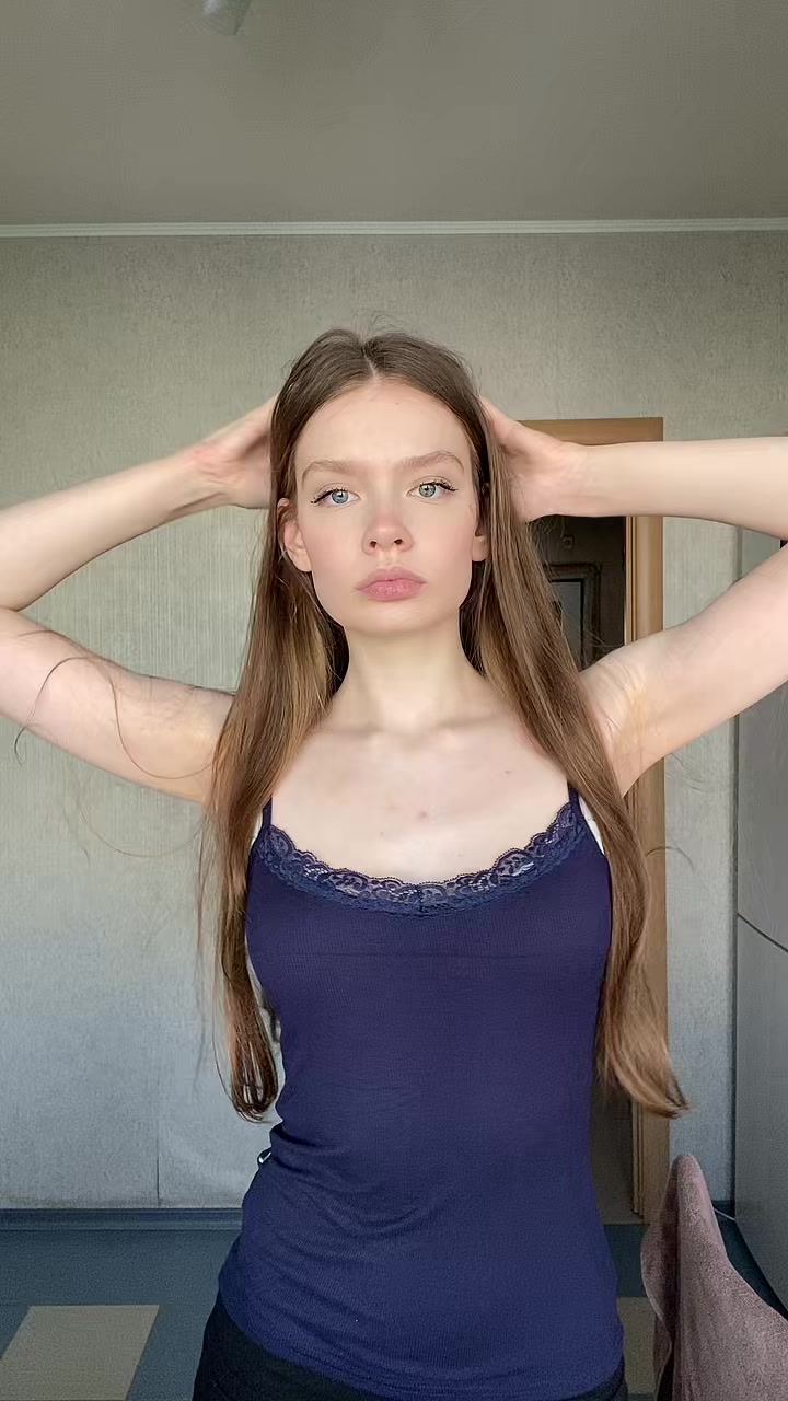 @юля