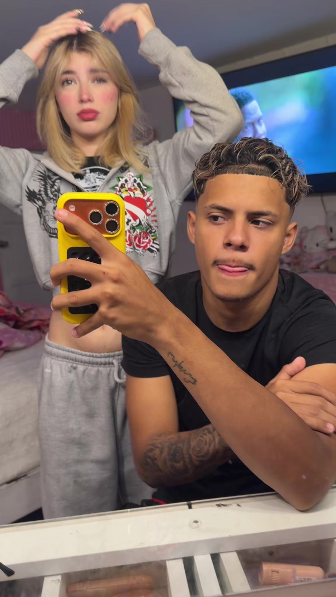 @Soyalejandro