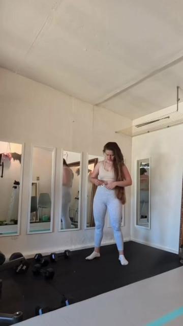 @Oksana | Home workouts