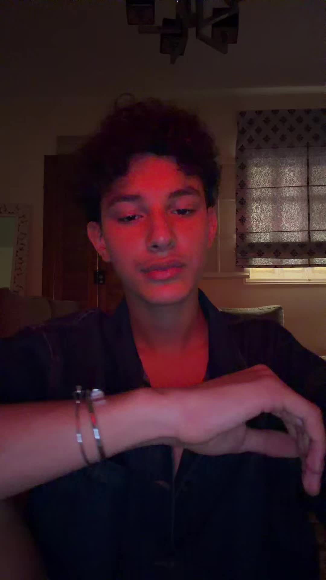 @momen_vogue