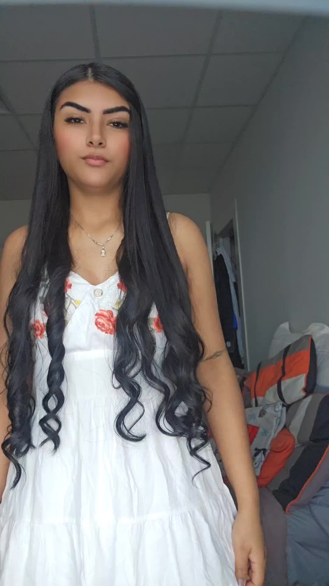 @oficial.yuliana